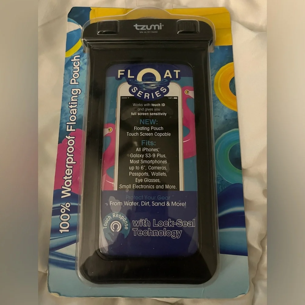NWT Underwater phone pouch